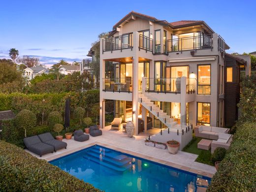 Luxury Houses for Sale in Auckland: Exclusive Listings