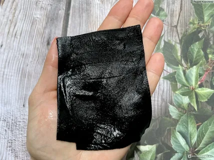 Can Black Propolis Help Fight Infections? What Research Says